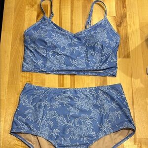 Kortni Jeane swim suit-size medium top and bottom